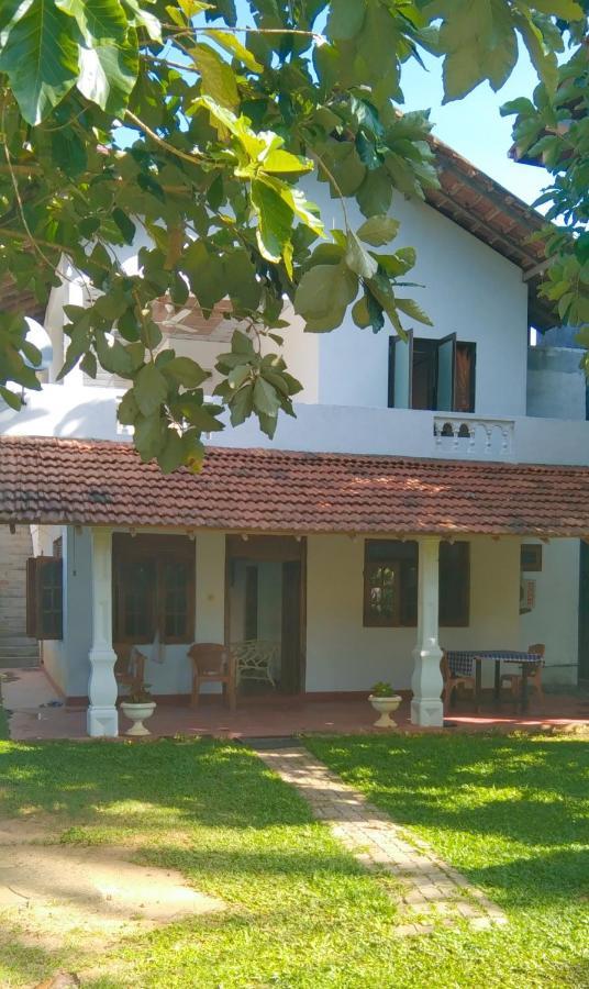 Talalla Bay Inn Beach Bangolow Bagian luar foto